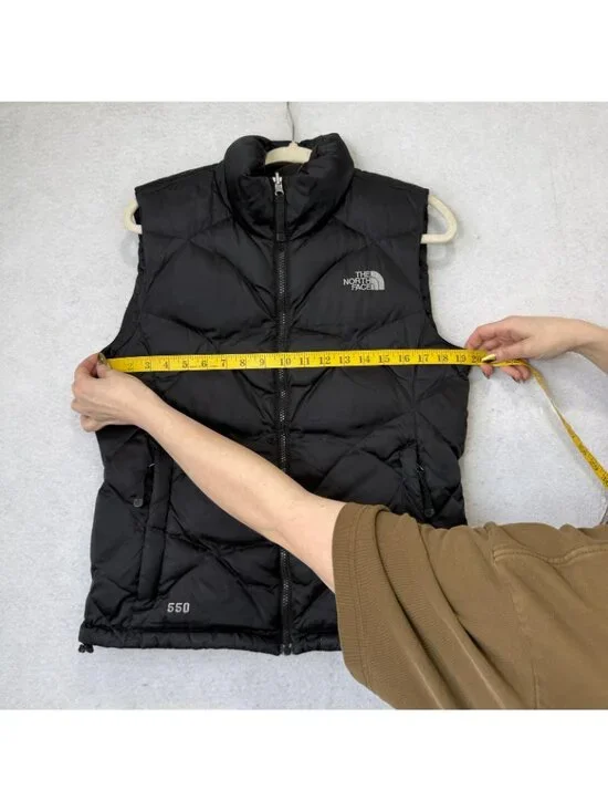 The North Face Vest Womens Medium Black 550 Fill Down Puffer Quilted Zip Pockets - Picture 7 of 13